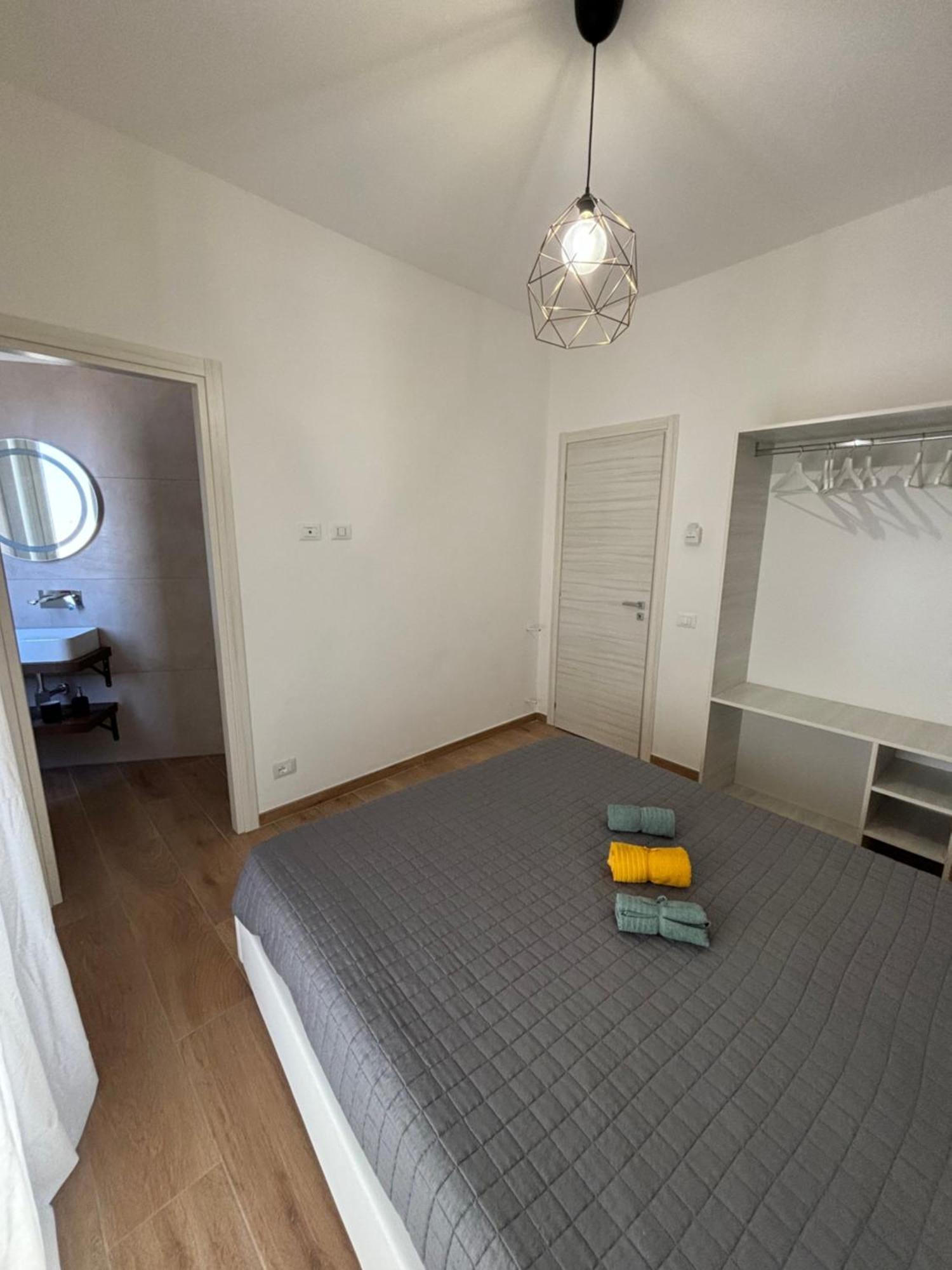 Perni Rooms Palermo Eksteriør billede